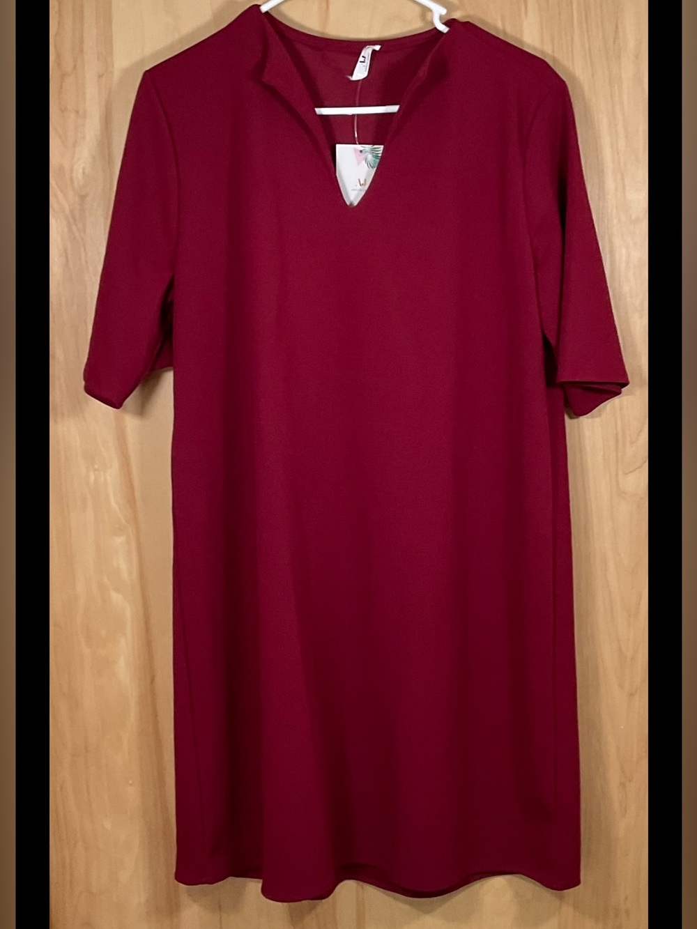 Amelia James Short-sleeve Shift Dress - NWT